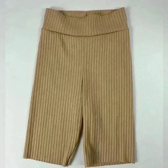 Pretty Little Thing Camel Rib Biker Shorts Size 2 - Picture 2 of 11